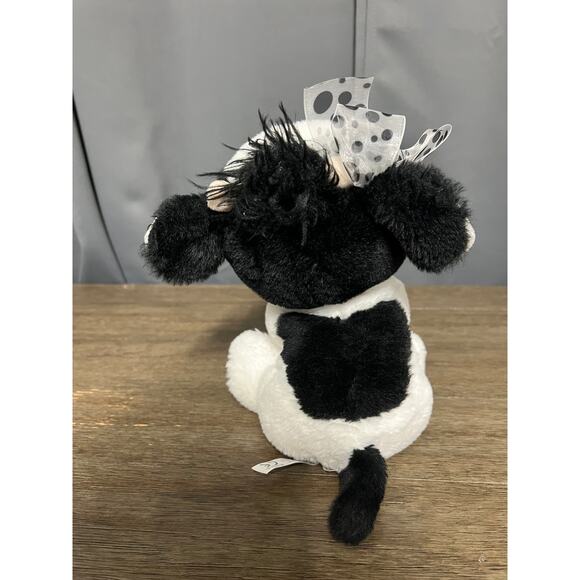 The‎ Petting Zoo Lash'z the Cow Plush - Picture 3 of 5